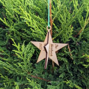 Personalised, engraved 3D small star family baubles